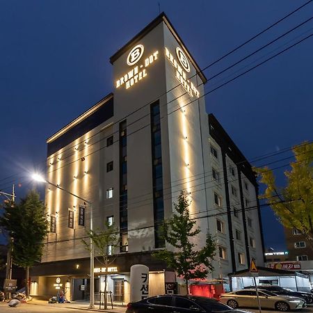 Brown Dot Hotel Seong Seo Тэгу Экстерьер фото